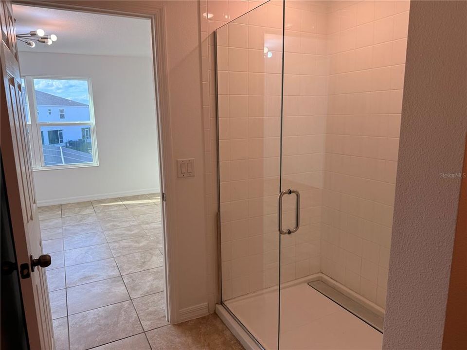 En Renta: $3,500 (5 camas, 2 baños, 2607 Pies cuadrados)