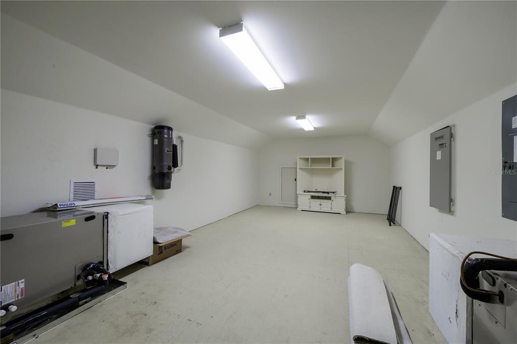 For Sale: $1,550,000 (4 beds, 4 baths, 3794 Square Feet)