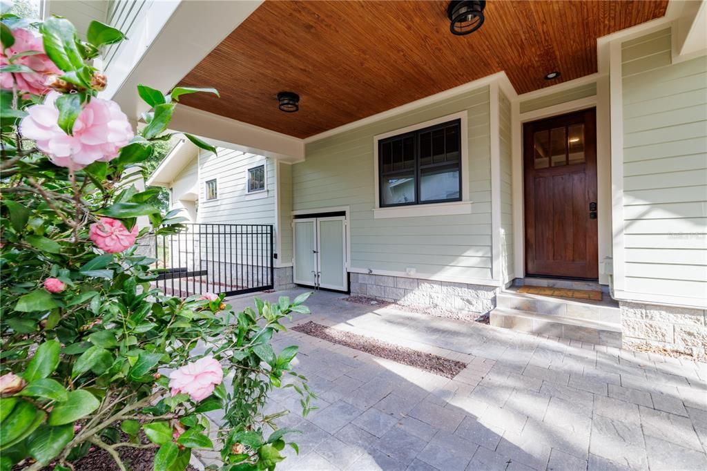 For Sale: $1,550,000 (4 beds, 4 baths, 3794 Square Feet)