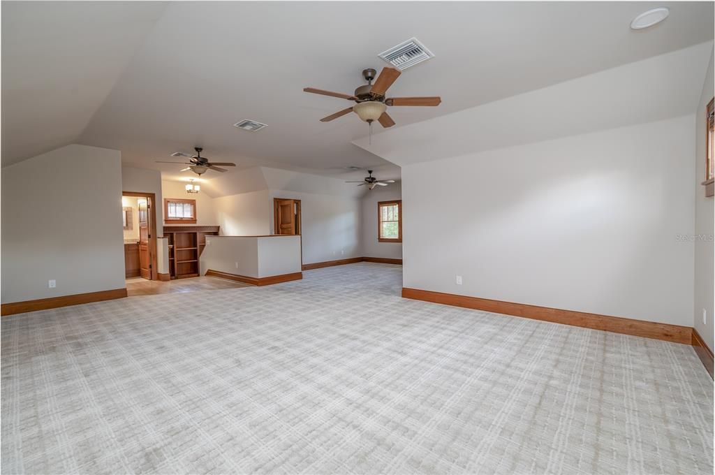 For Sale: $1,550,000 (4 beds, 4 baths, 3794 Square Feet)