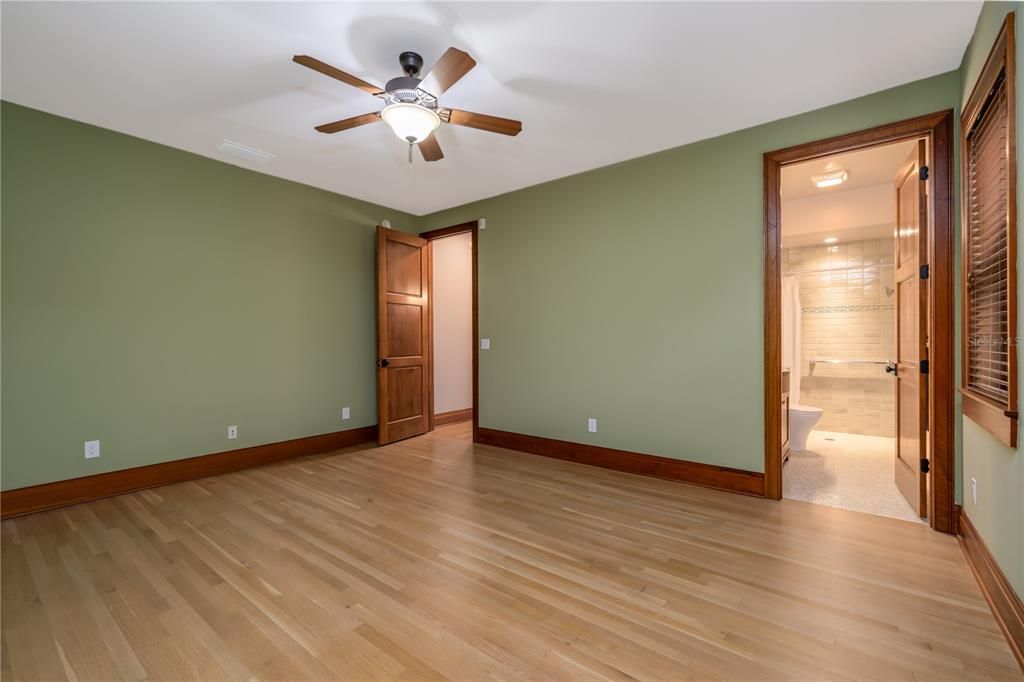 For Sale: $1,550,000 (4 beds, 4 baths, 3794 Square Feet)