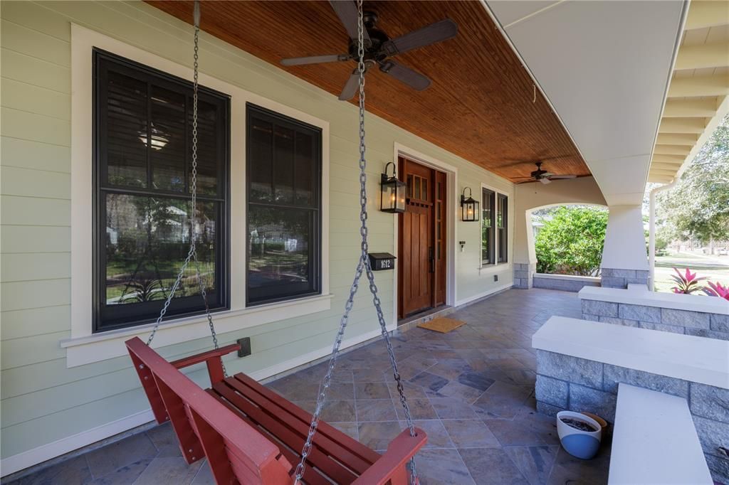 For Sale: $1,550,000 (4 beds, 4 baths, 3794 Square Feet)