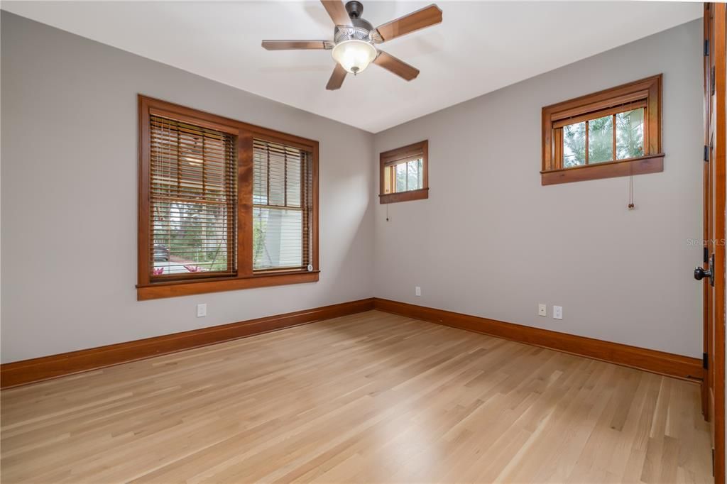 For Sale: $1,550,000 (4 beds, 4 baths, 3794 Square Feet)