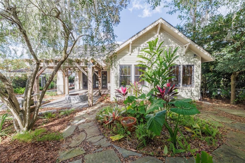 For Sale: $1,550,000 (4 beds, 4 baths, 3794 Square Feet)