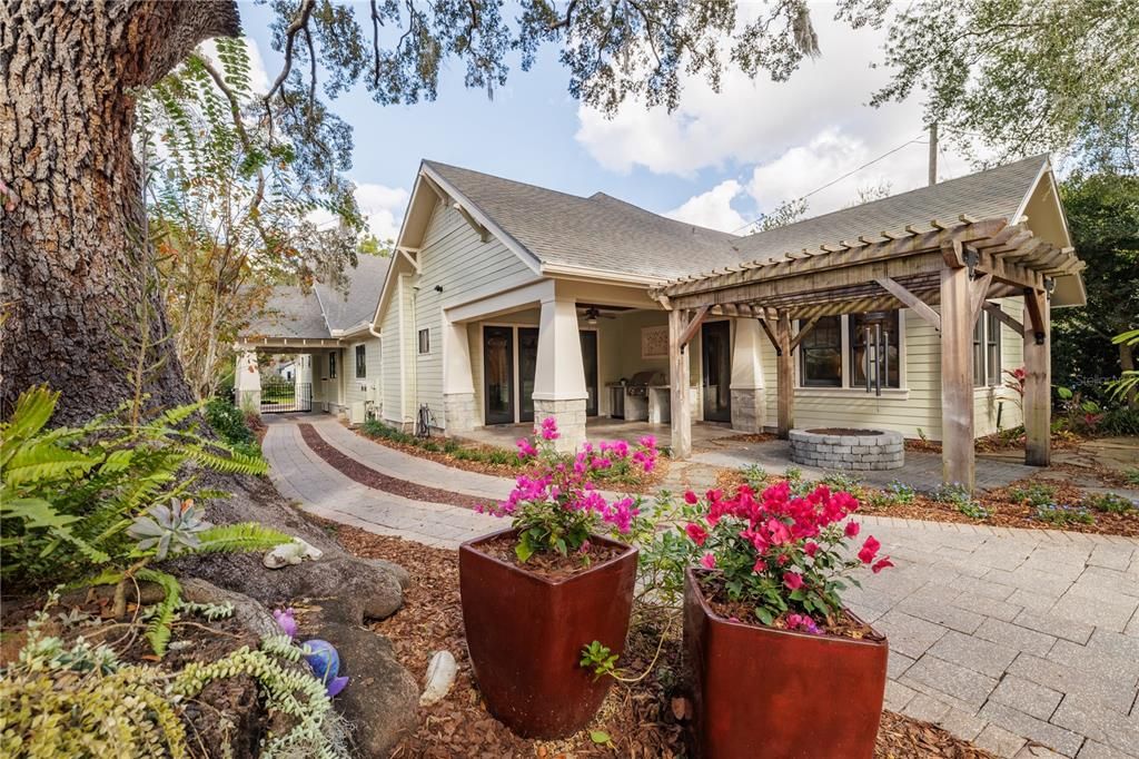 For Sale: $1,550,000 (4 beds, 4 baths, 3794 Square Feet)