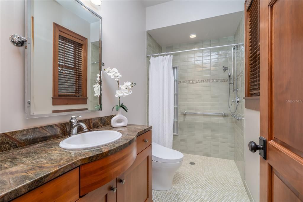 For Sale: $1,550,000 (4 beds, 4 baths, 3794 Square Feet)