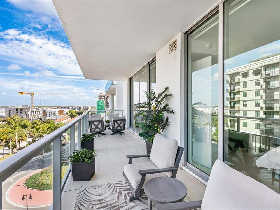 For Sale: $1,399,000 (2 beds, 3 baths, 1678 Square Feet)