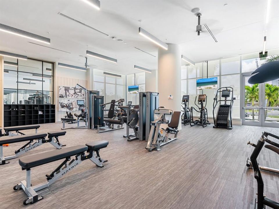 For Sale: $1,399,000 (2 beds, 3 baths, 1678 Square Feet)