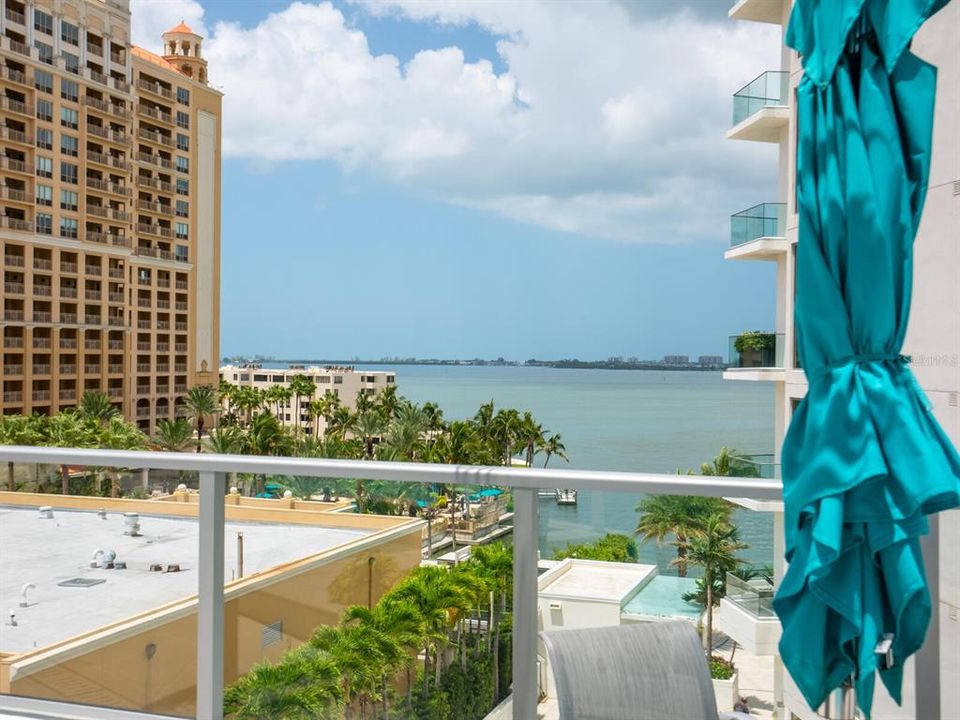 For Sale: $1,399,000 (2 beds, 3 baths, 1678 Square Feet)