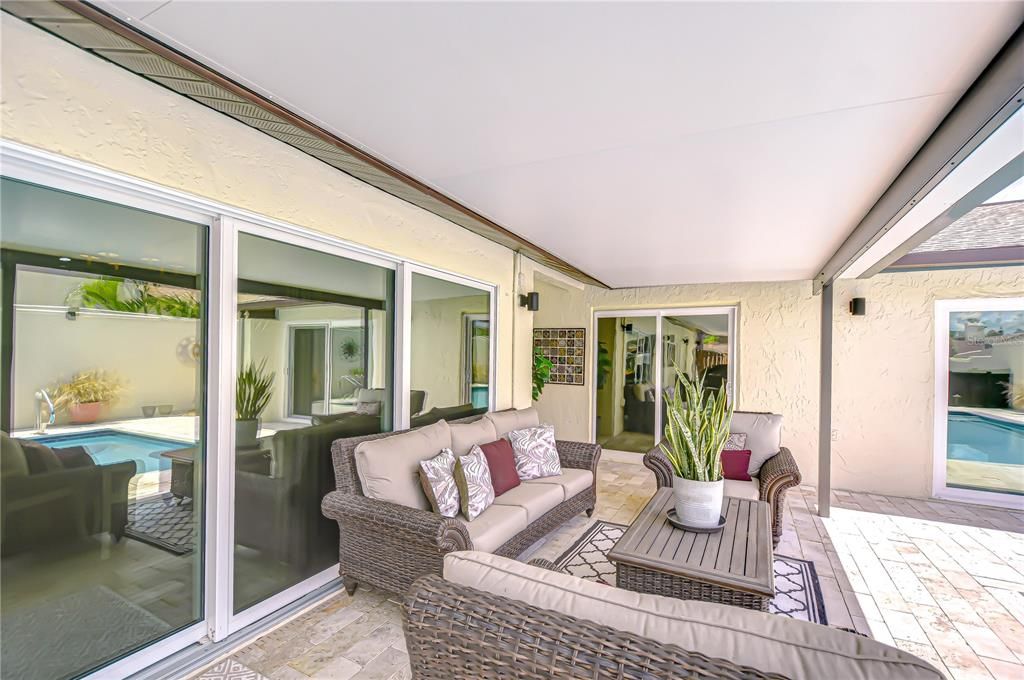 待售: $575,000 (3 贝兹, 2 浴室, 2038 平方英尺)