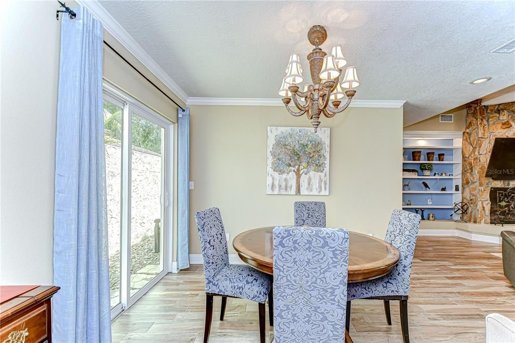 待售: $575,000 (3 贝兹, 2 浴室, 2038 平方英尺)