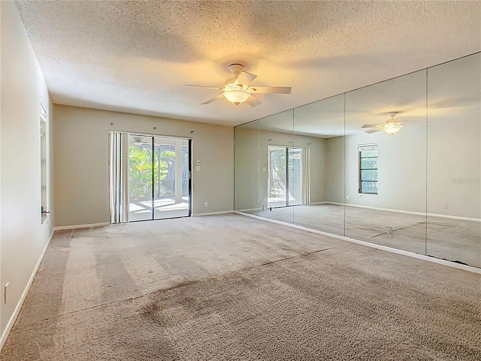 На продажу: $697,000 (5 спален, 3 ванн, 3650 Квадратных фут)