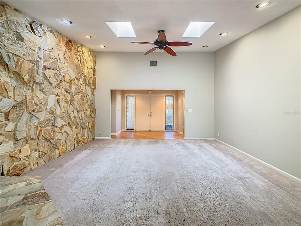 На продажу: $697,000 (5 спален, 3 ванн, 3650 Квадратных фут)