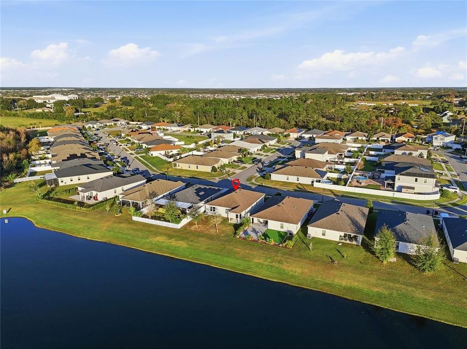 На продажу: $389,999 (4 спален, 2 ванн, 1696 Квадратных фут)