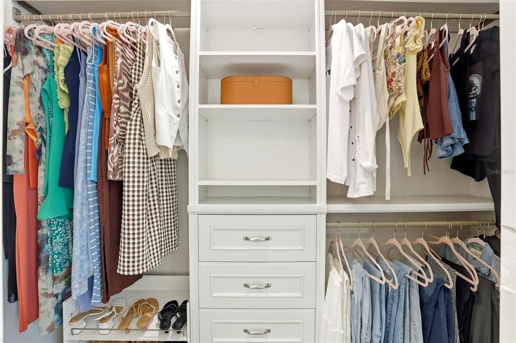 На продажу: $389,999 (4 спален, 2 ванн, 1696 Квадратных фут)