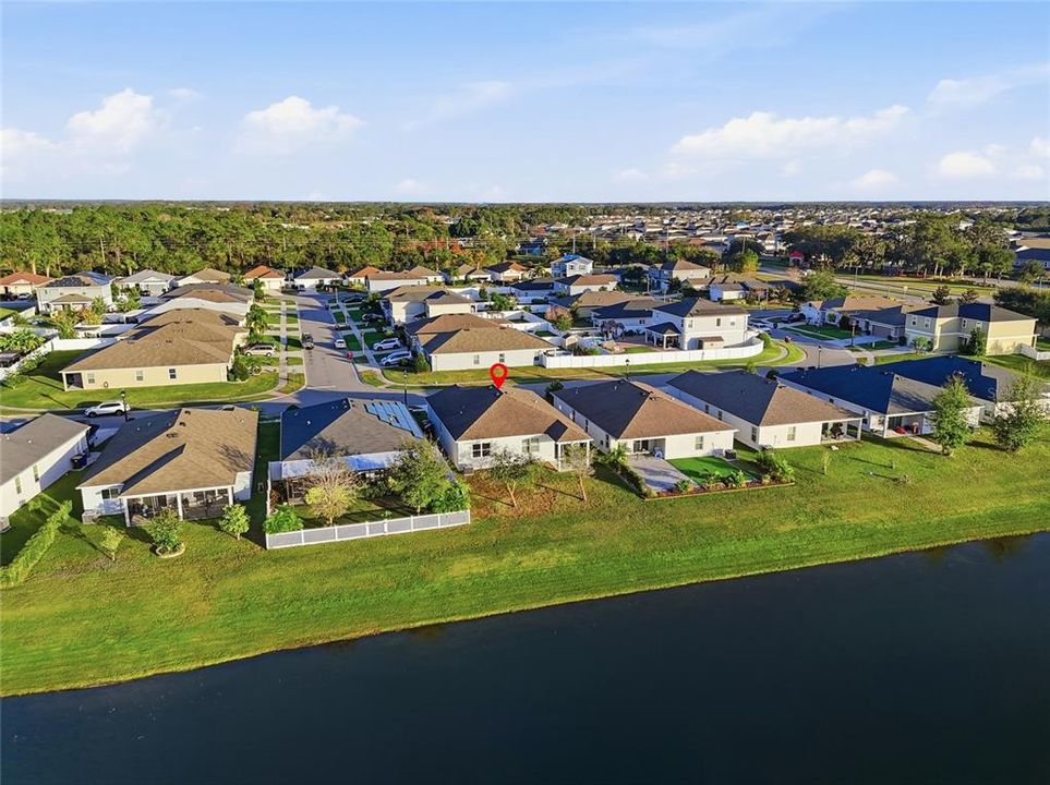 На продажу: $389,999 (4 спален, 2 ванн, 1696 Квадратных фут)