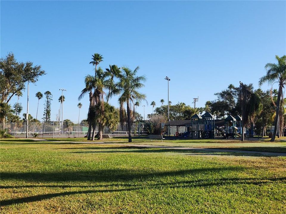 待售: $1,100,000 (0.17 acres)