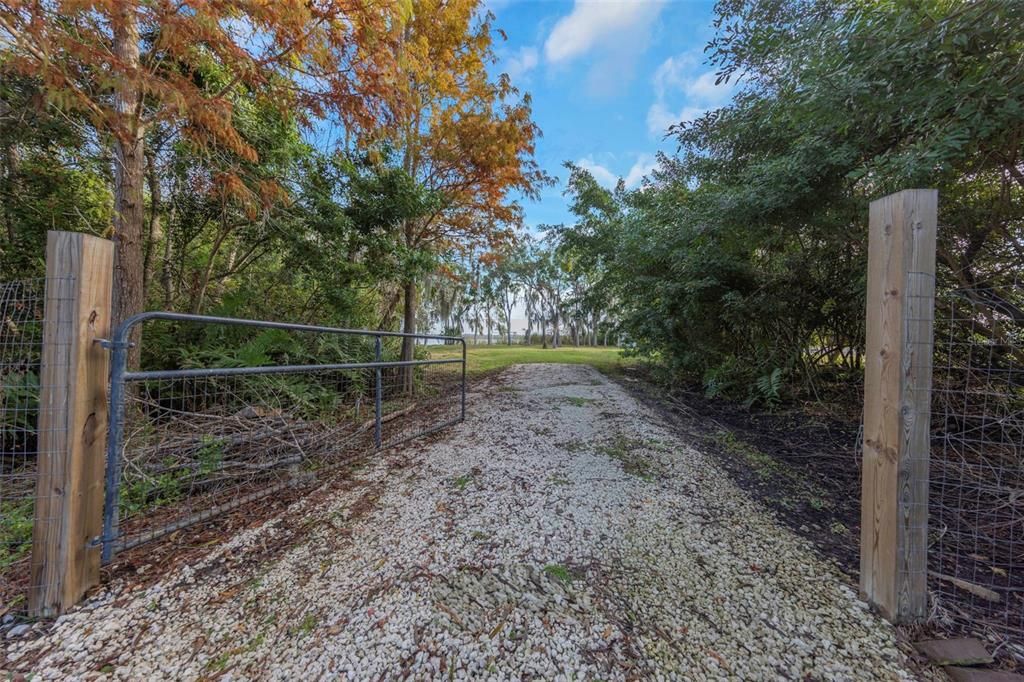For Sale: $1,390,000 (2.89 acres)