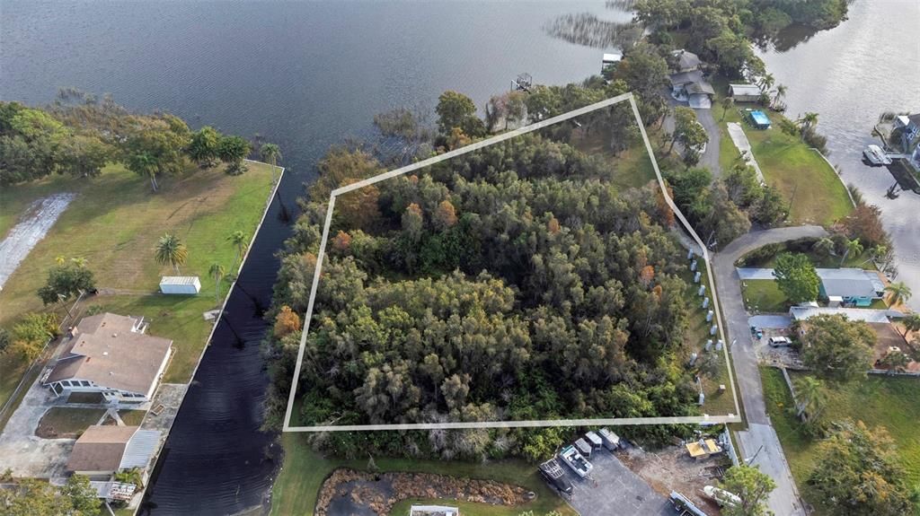 For Sale: $1,390,000 (2.89 acres)