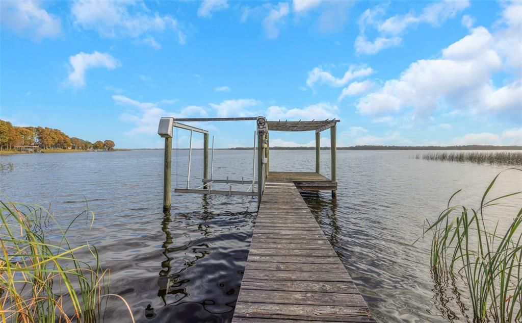 For Sale: $1,390,000 (2.89 acres)