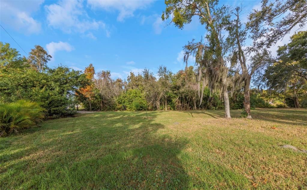 For Sale: $1,390,000 (2.89 acres)