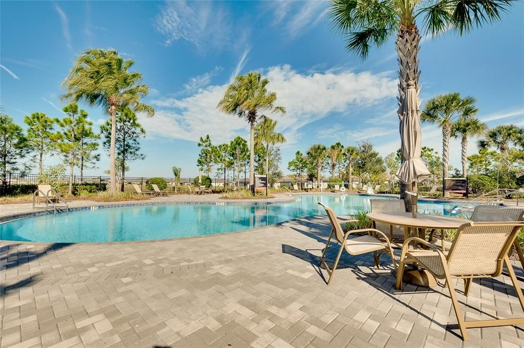 待售: $425,000 (4 贝兹, 3 浴室, 2198 平方英尺)