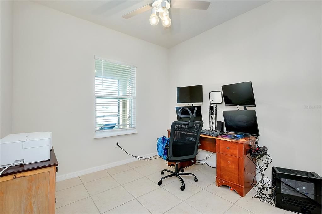 待售: $425,000 (4 贝兹, 3 浴室, 2198 平方英尺)