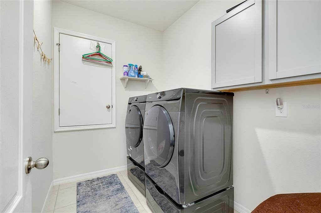 待售: $425,000 (4 贝兹, 3 浴室, 2198 平方英尺)