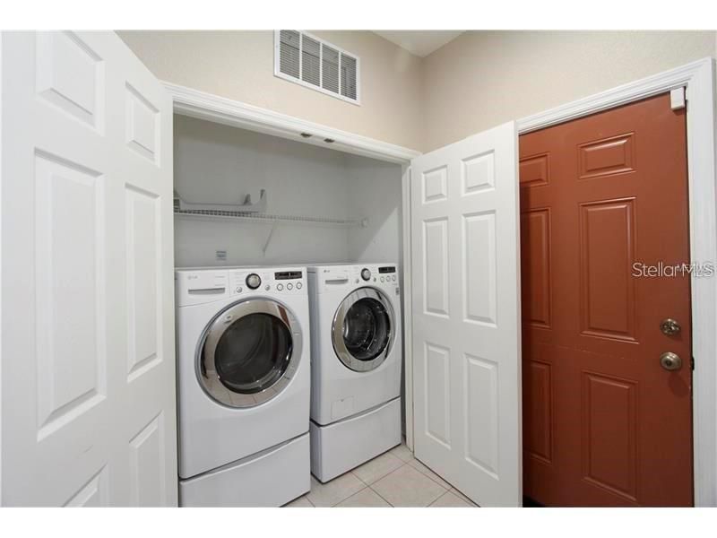 For Rent: $1,990 (3 beds, 2 baths, 1408 Square Feet)