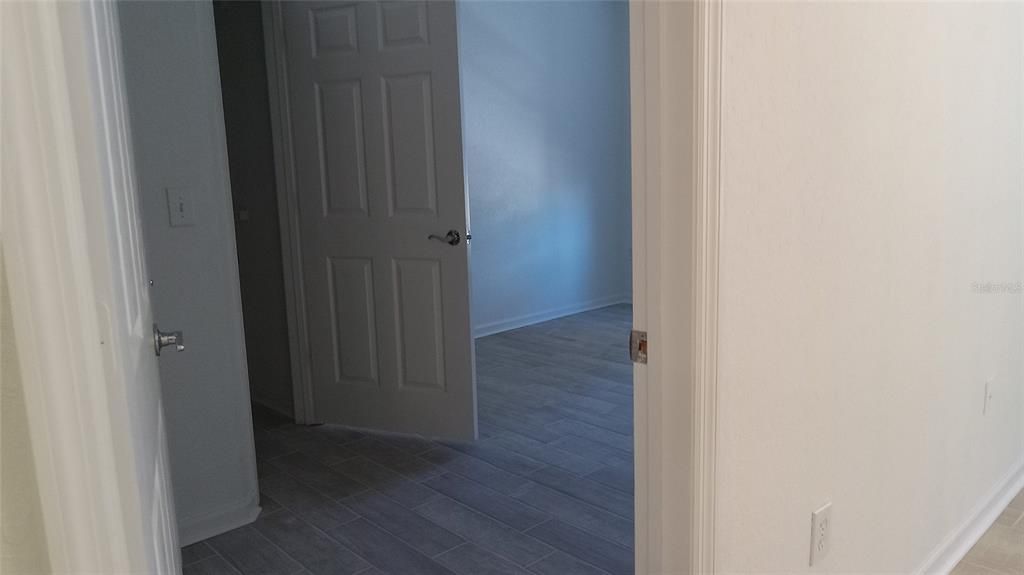 For Rent: $1,990 (3 beds, 2 baths, 1408 Square Feet)