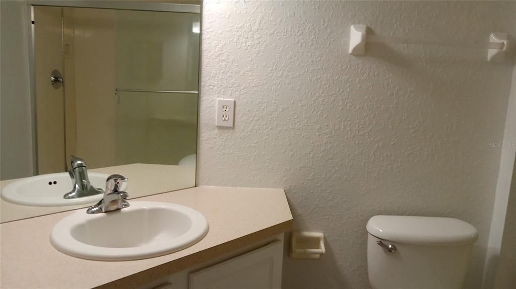 For Rent: $1,990 (3 beds, 2 baths, 1408 Square Feet)