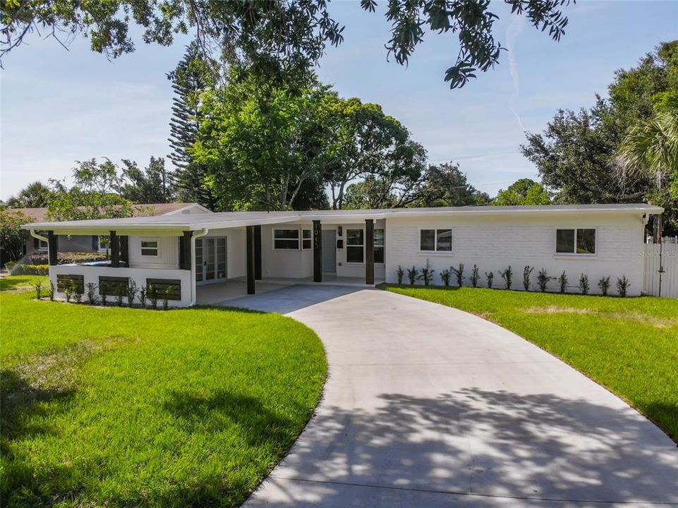 出租: $3,499 (3 贝兹, 2 浴室, 1800 平方英尺)