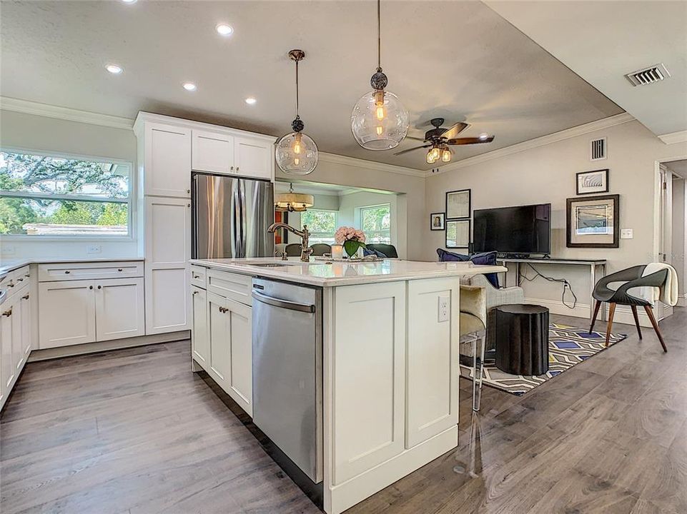 出租: $3,499 (3 贝兹, 2 浴室, 1800 平方英尺)