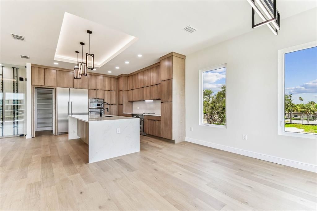 В аренду: $20,000 (4 спален, 4 ванн, 3844 Квадратных фут)