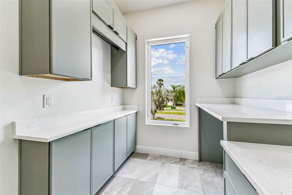 В аренду: $20,000 (4 спален, 4 ванн, 3844 Квадратных фут)