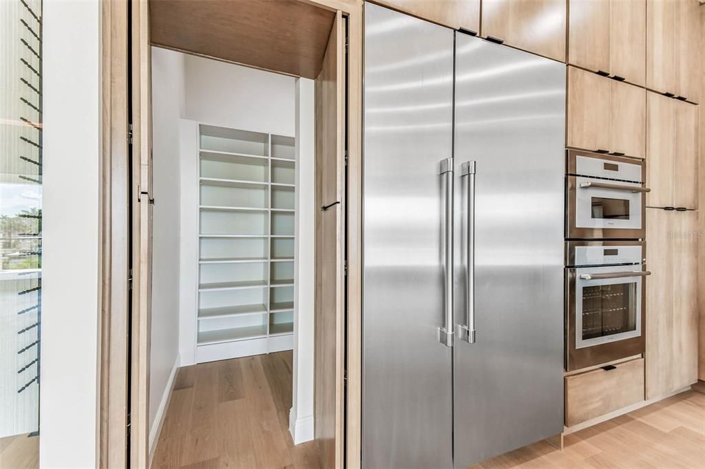 В аренду: $20,000 (4 спален, 4 ванн, 3844 Квадратных фут)