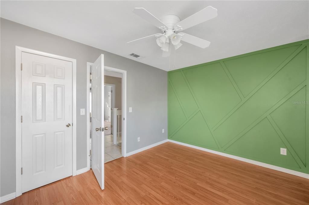 For Sale: $379,800 (3 beds, 2 baths, 1841 Square Feet)