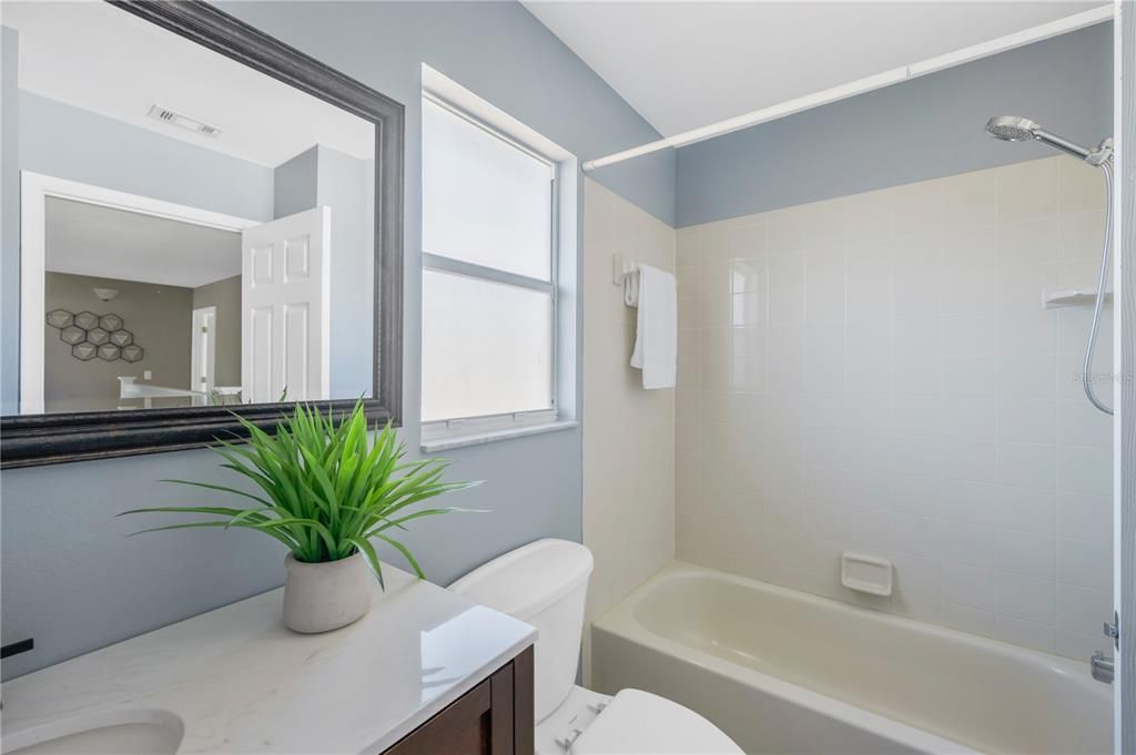 For Sale: $379,800 (3 beds, 2 baths, 1841 Square Feet)