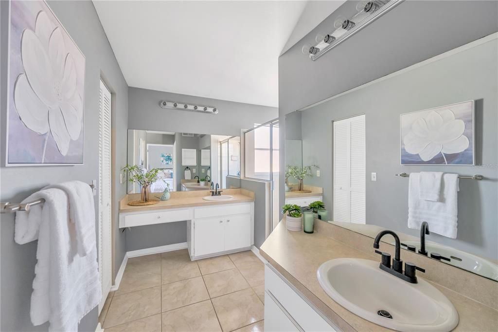 For Sale: $379,800 (3 beds, 2 baths, 1841 Square Feet)