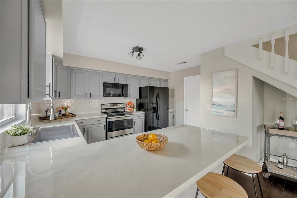 For Sale: $379,800 (3 beds, 2 baths, 1841 Square Feet)
