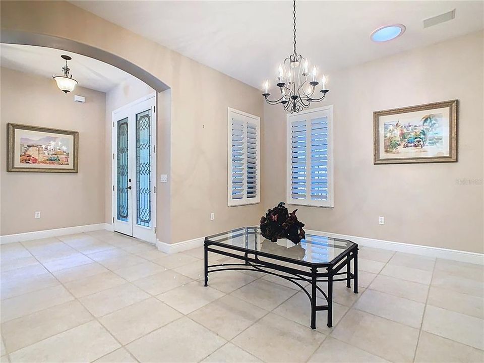 待售: $480,000 (3 贝兹, 2 浴室, 2719 平方英尺)