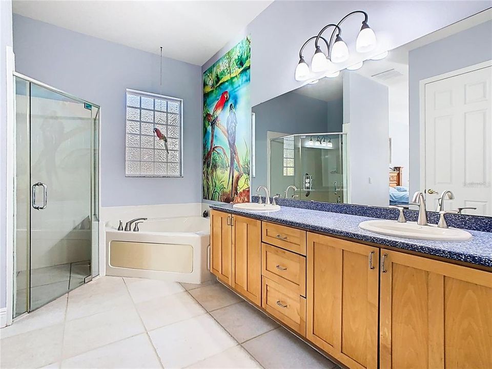 待售: $480,000 (3 贝兹, 2 浴室, 2719 平方英尺)