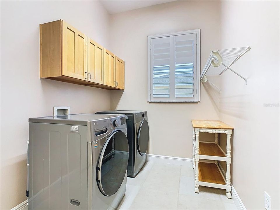 待售: $480,000 (3 贝兹, 2 浴室, 2719 平方英尺)