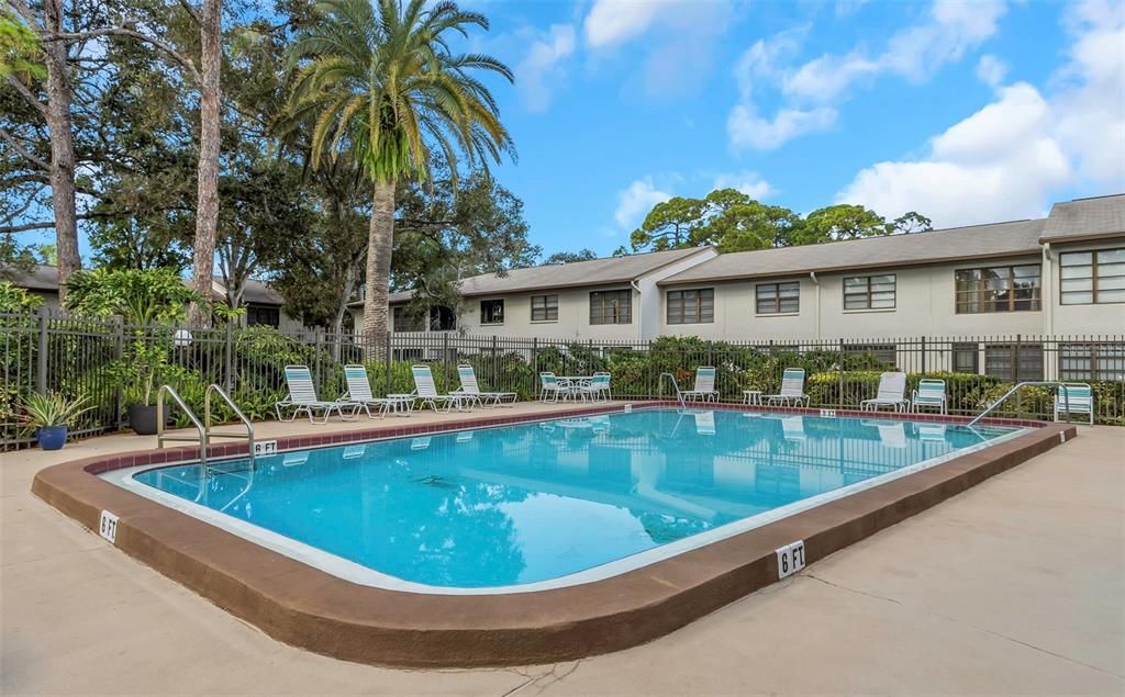 待售: $185,000 (2 贝兹, 2 浴室, 940 平方英尺)