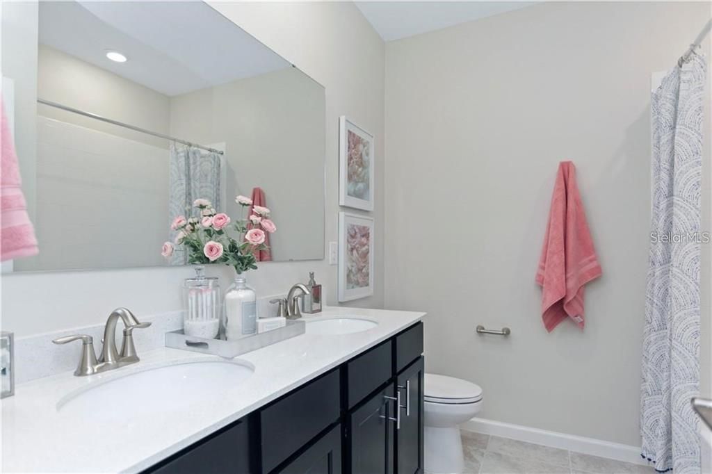 В аренду: $2,300 (3 спален, 2 ванн, 1742 Квадратных фут)