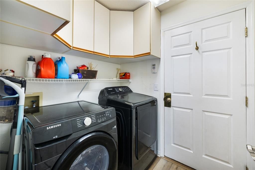 待售: $439,900 (4 贝兹, 2 浴室, 1784 平方英尺)