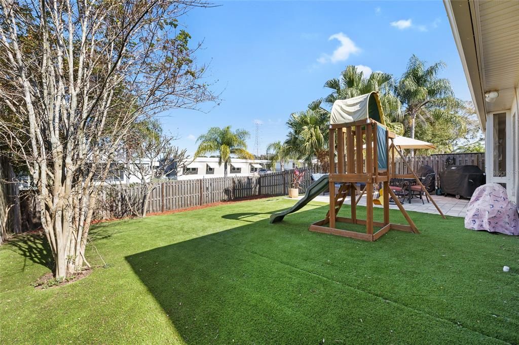 待售: $439,900 (4 贝兹, 2 浴室, 1784 平方英尺)