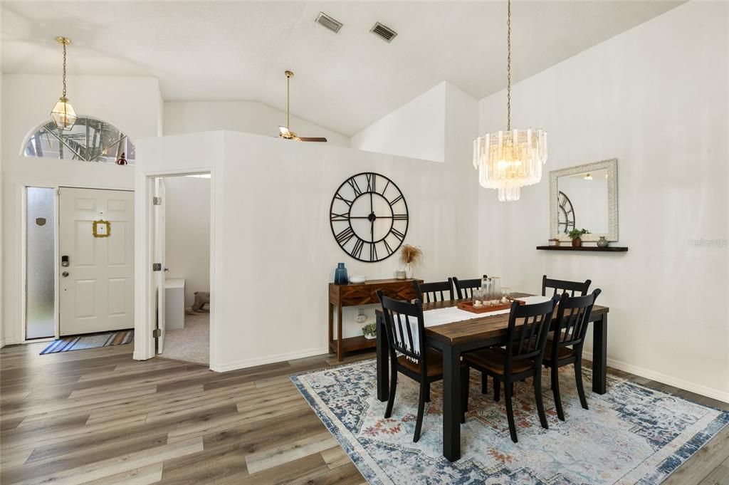 待售: $439,900 (4 贝兹, 2 浴室, 1784 平方英尺)