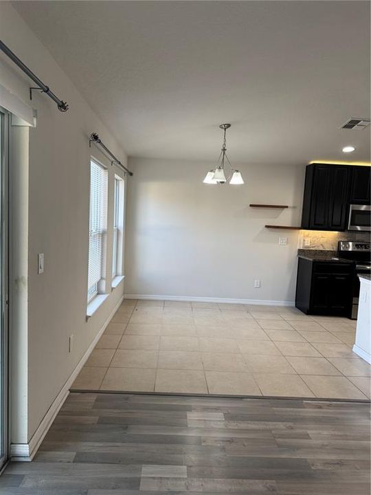 В аренду: $2,500 (3 спален, 2 ванн, 1675 Квадратных фут)