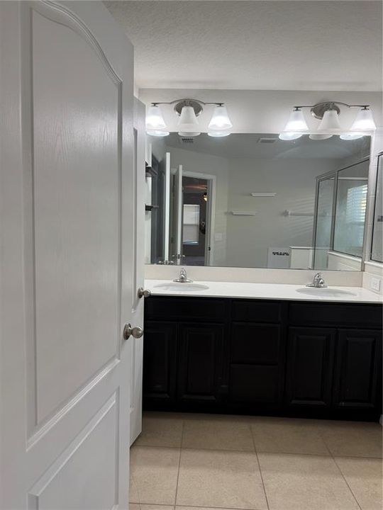 В аренду: $2,500 (3 спален, 2 ванн, 1675 Квадратных фут)